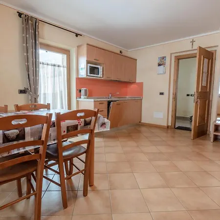 Baita Nicolo Apartment Livigno Exterior photo