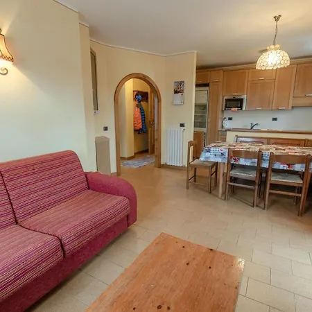 Baita Nicolo Apartment Livigno Exterior photo