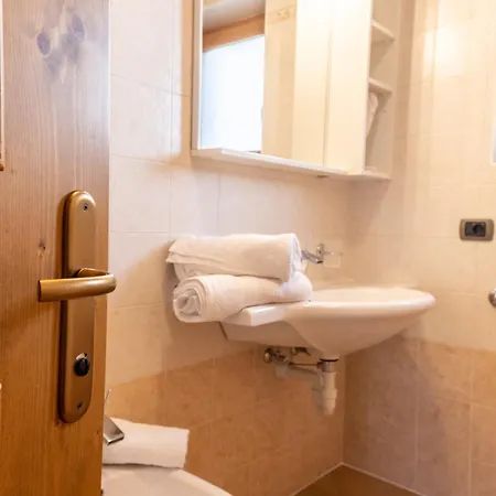 Baita Nicolo Apartment Livigno Room photo